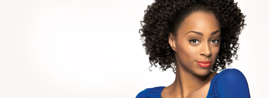 Learn how to create Global Makeup Artist Shawnelle Prestidge’s Five-Minute Face Look.