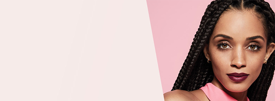 Get the step-by-step application tips for the Blush Flush Look created by Mary Kay Guest Makeup Artist Sam Addington. In the top right corner in a tilted rectangle is a young woman wearing pink blush and a light pink lipstick.